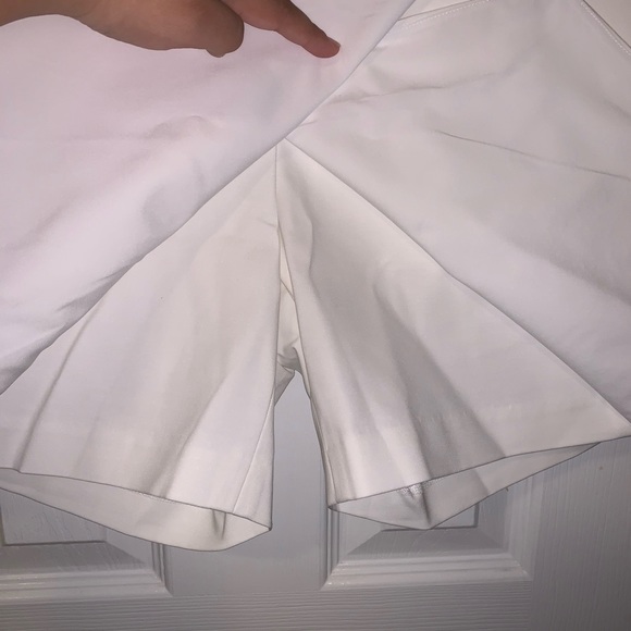 NWT J.McLaughlin White Diamond Skort - Picture 7 of 8